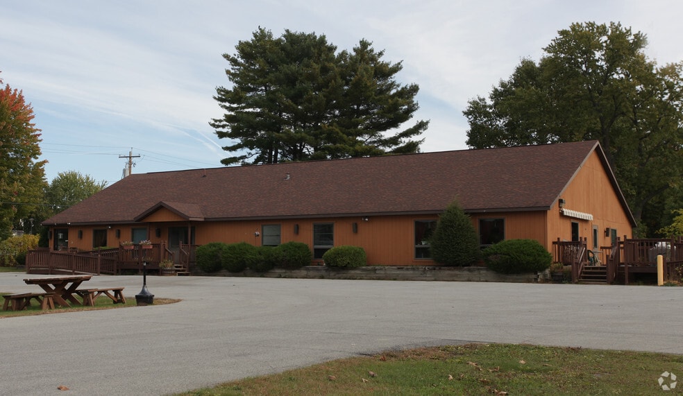 7 Sullivan Pky, Fort Edward, NY for sale - Primary Photo - Image 1 of 1