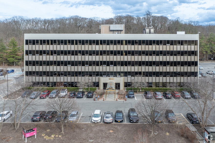 550 Mamaroneck Ave, Harrison, NY for lease - Building Photo - Image 2 of 12