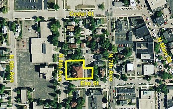 724 Elm St, West Bend, WI - aerial  map view