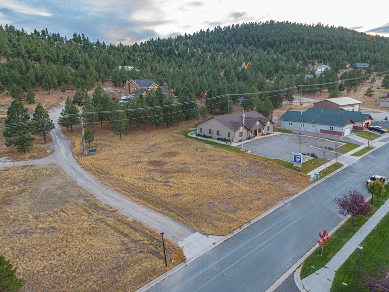 2275 Deerfield Ln, Helena, MT for sale - Building Photo - Image 2 of 5