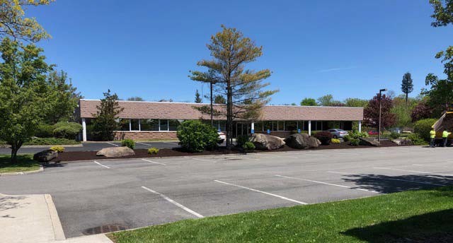 100 Commerce Dr, New Windsor, NY for lease - Primary Photo - Image 1 of 5