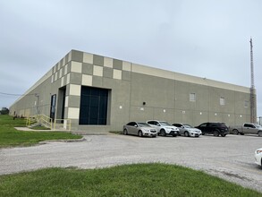 8250 Ruben M Torres Blvd, Brownsville, TX for lease Building Photo- Image 1 of 4