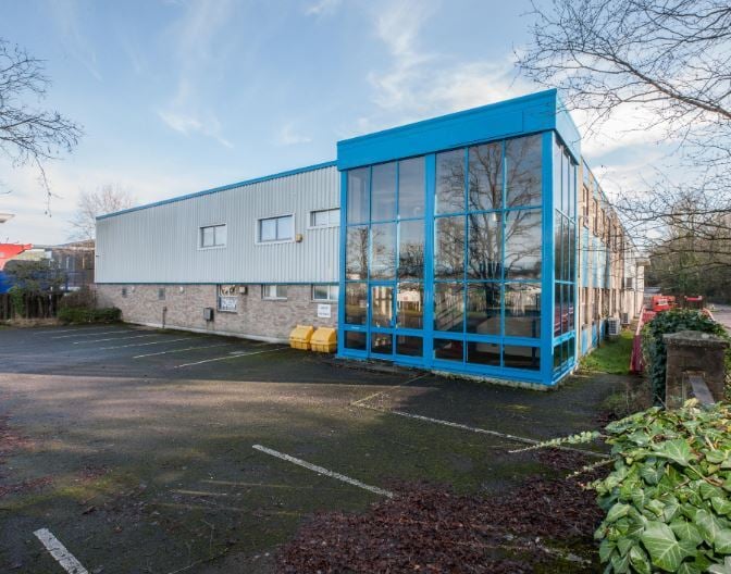 School Ln, Eastleigh for sale Building Photo- Image 1 of 1