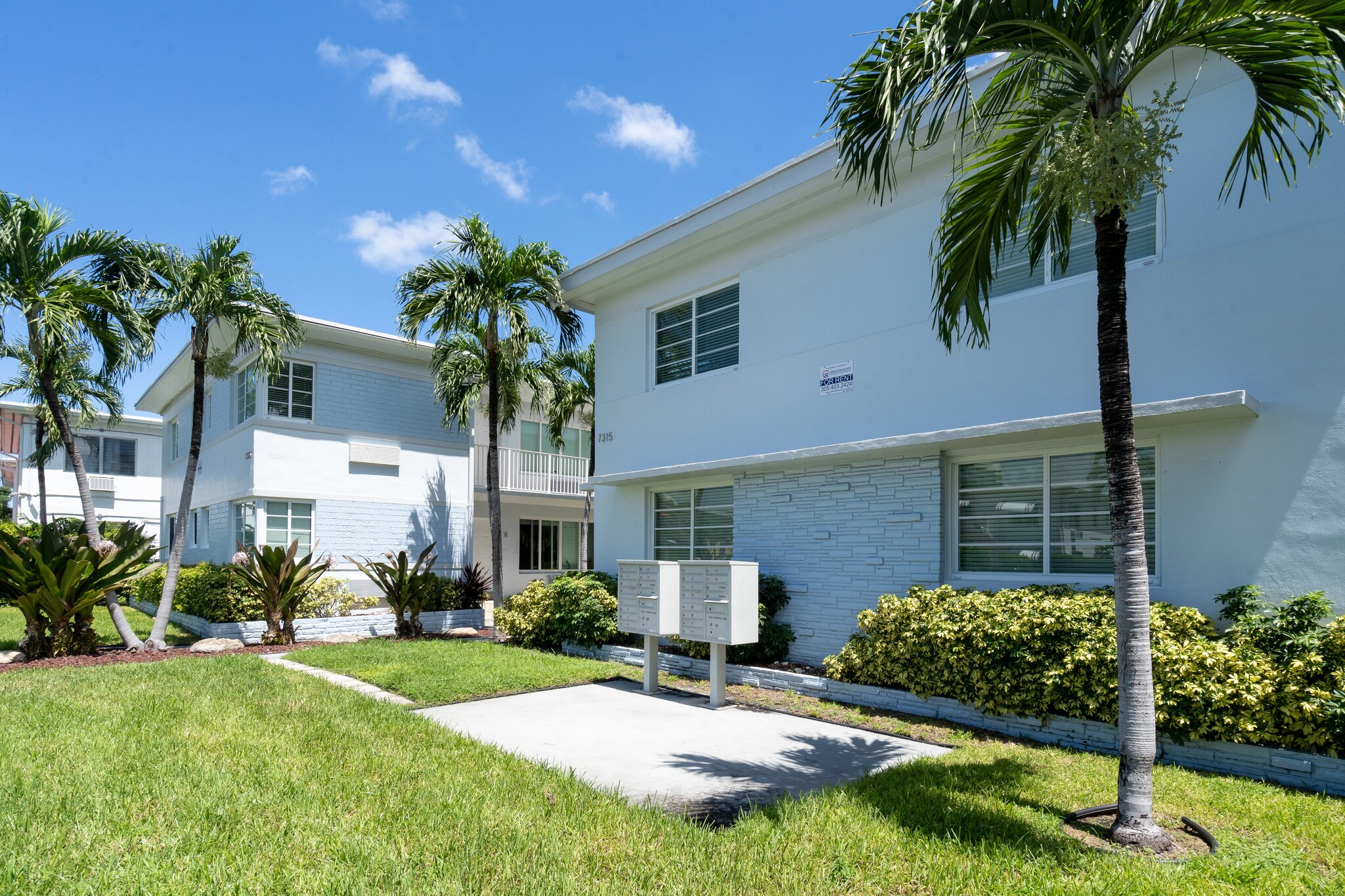 7315 Carlyle Ave, Miami Beach, FL 33141 | LoopNet