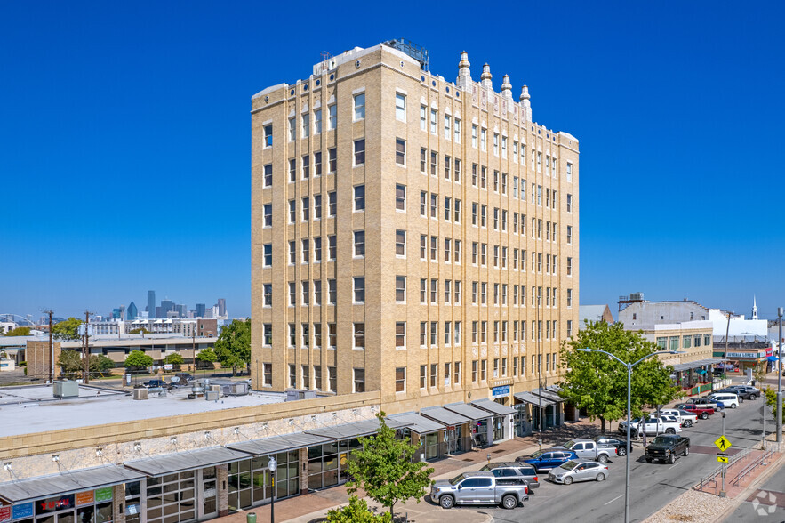 351 W Jefferson Blvd, Dallas, TX for lease - Building Photo - Image 1 of 17