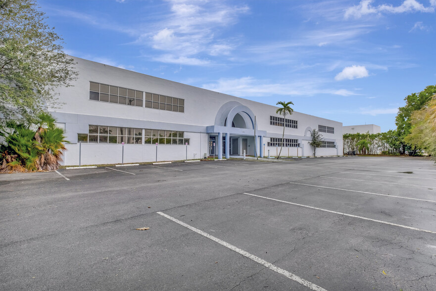 1290 SW 30th Ave, Pompano Beach, FL for sale - Building Photo - Image 3 of 15