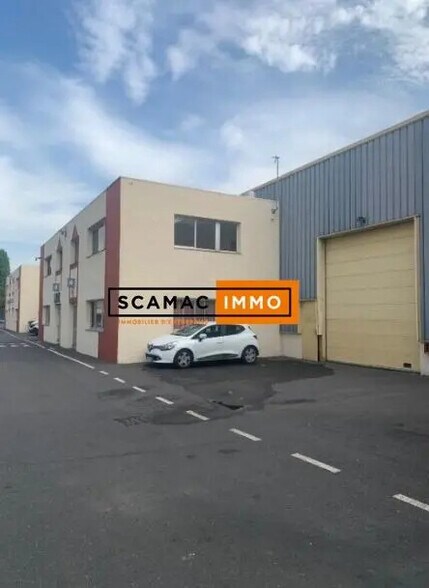 Industrial in Bezons for lease - Building Photo - Image 3 of 4