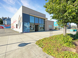 740 SE Pioneer Way, Oak Harbor WA - Commercial Real Estate