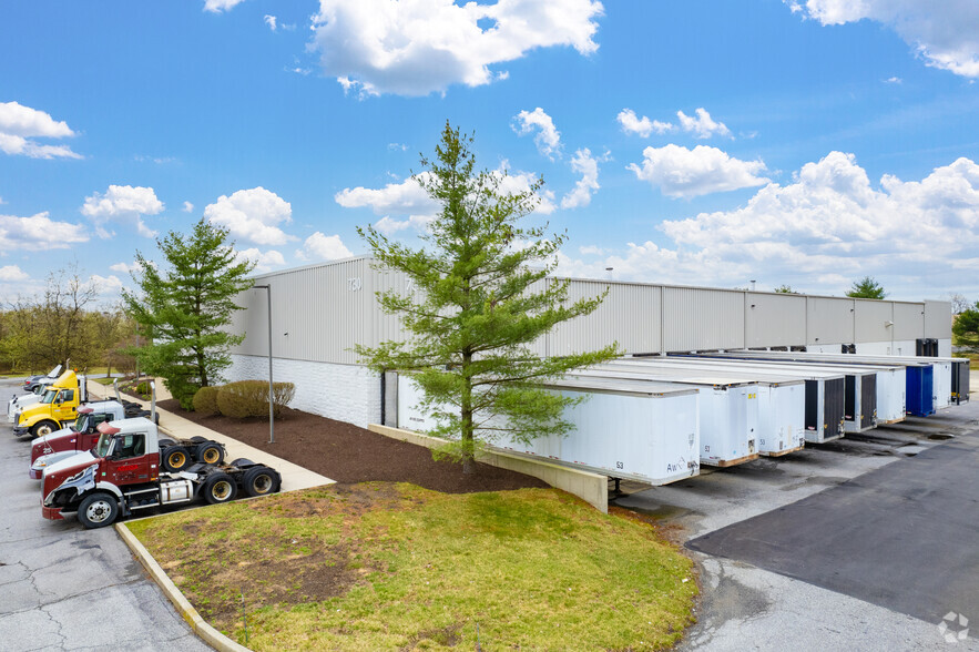 730 Veterans Dr, Bridgeport, NJ for lease - Building Photo - Image 2 of 4