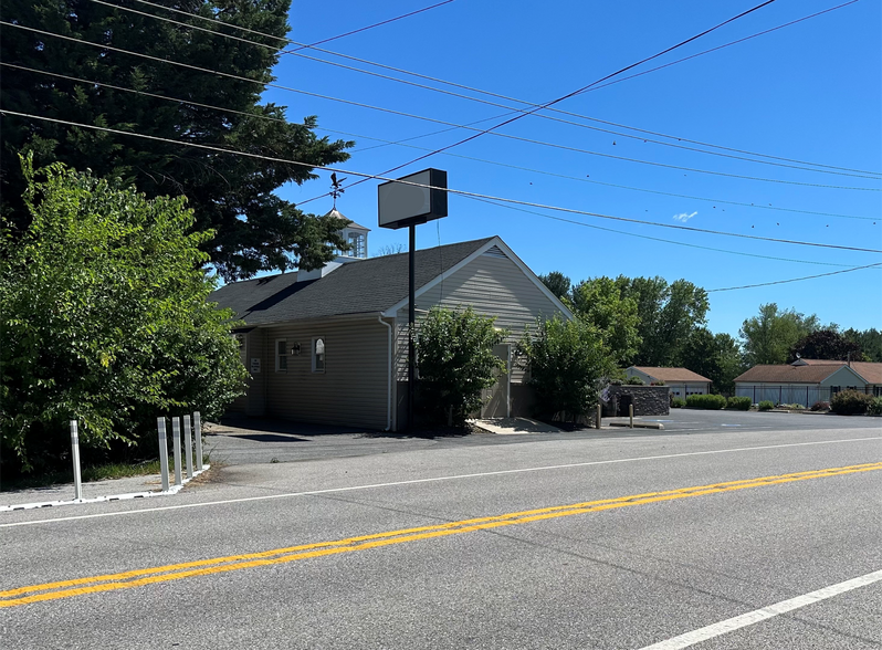 17004 Frederick Rd, Mount Airy, MD for sale - Building Photo - Image 1 of 6