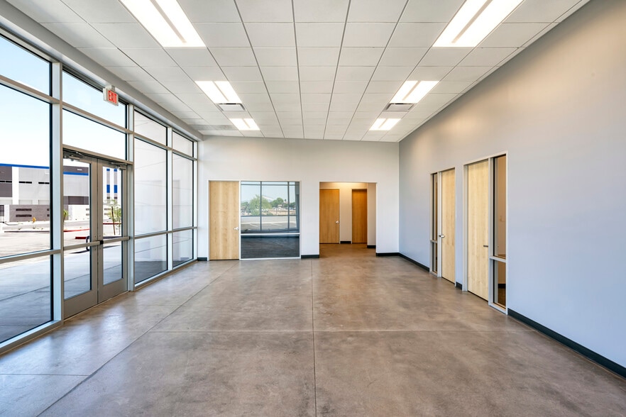 9303 N 79th Ave, Peoria, AZ for sale - Building Photo - Image 3 of 3