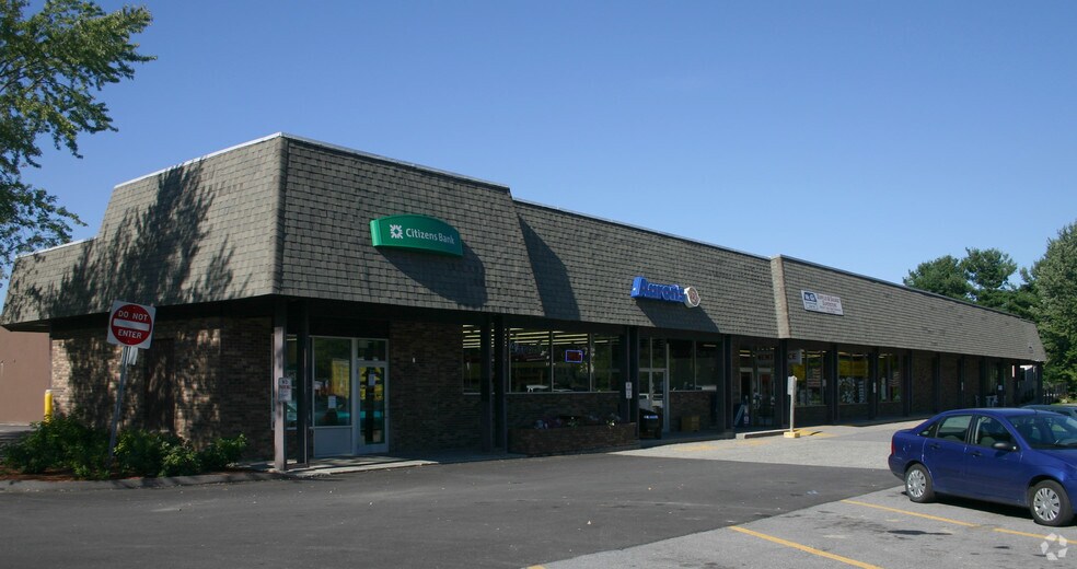 32 Malletts Bay Ave, Winooski, VT 05404