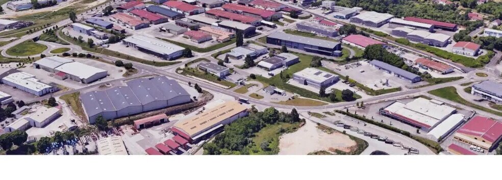 Retail in Chalezeule for lease - Aerial - Image 3 of 4