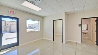 720 S Bell Blvd, Cedar Park, TX for lease Interior Photo- Image 2 of 4