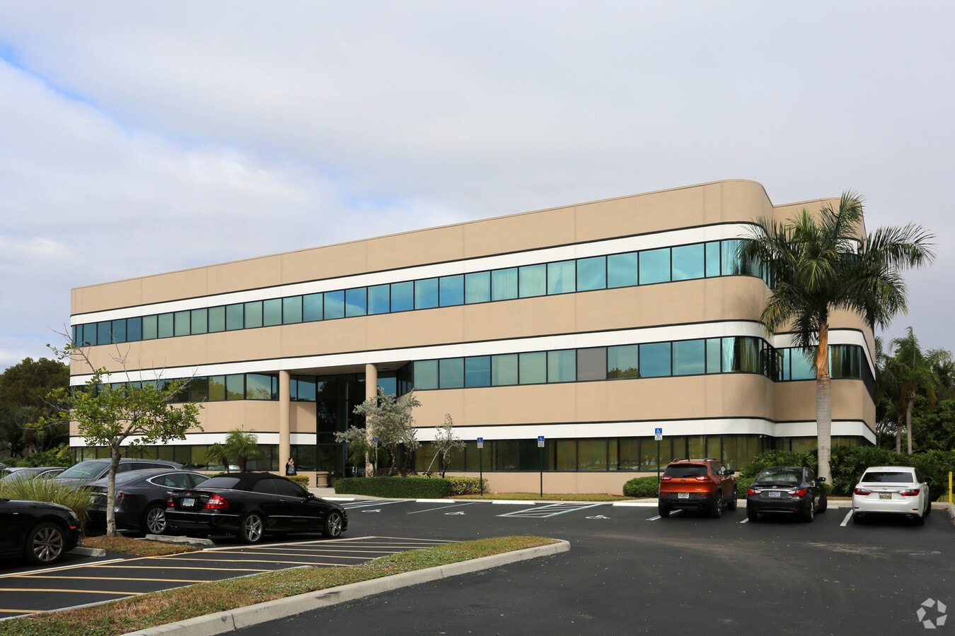 490 Sawgrass Corporate Pkwy, Sunrise, FL 33325 Property Record