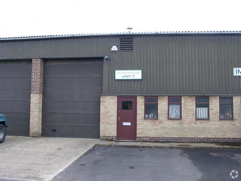 Greenmore, Reading for sale - Primary Photo - Image 1 of 1