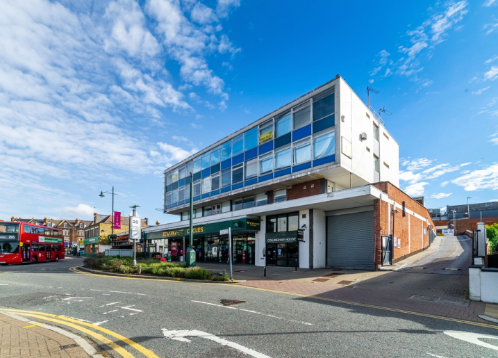 6-12 Gladstone Rd, London for lease - Primary Photo - Image 1 of 4