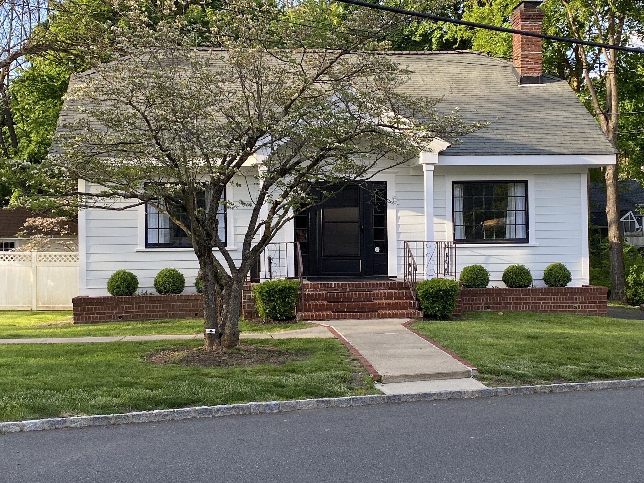 27 Mine Mount Rd, Bernardsville, NJ for lease Building Photo- Image 1 of 9