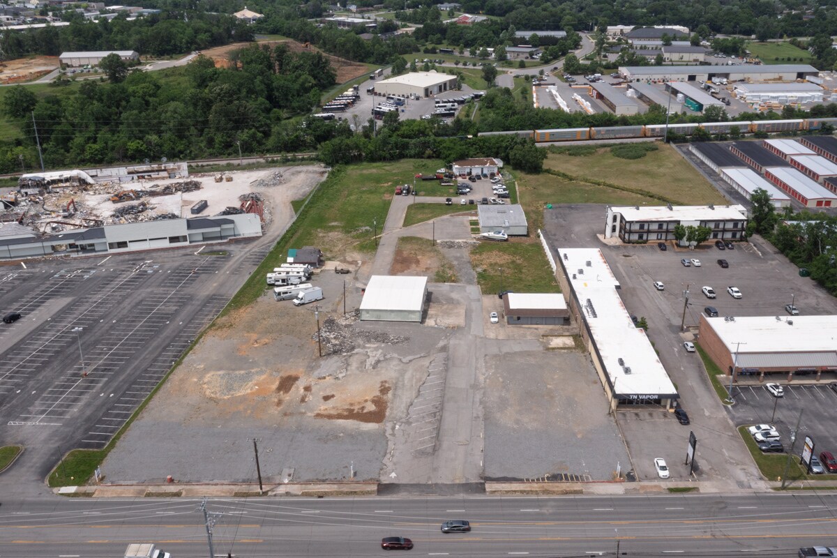 408 W Main St, Hendersonville, TN for lease Building Photo- Image 1 of 4