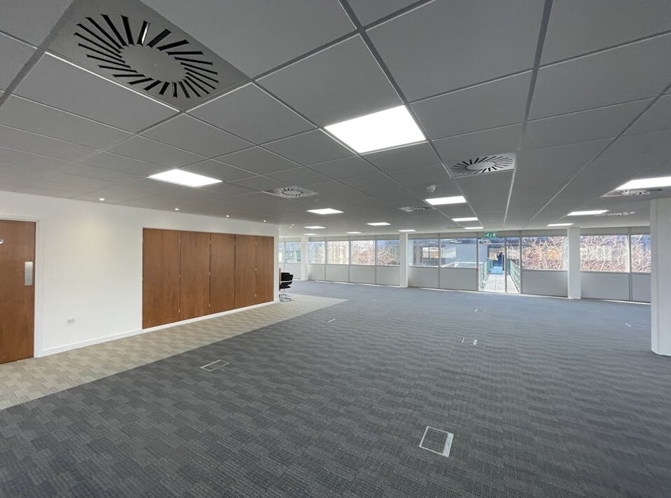 Apple Walk, Swindon for lease Interior Photo- Image 1 of 2