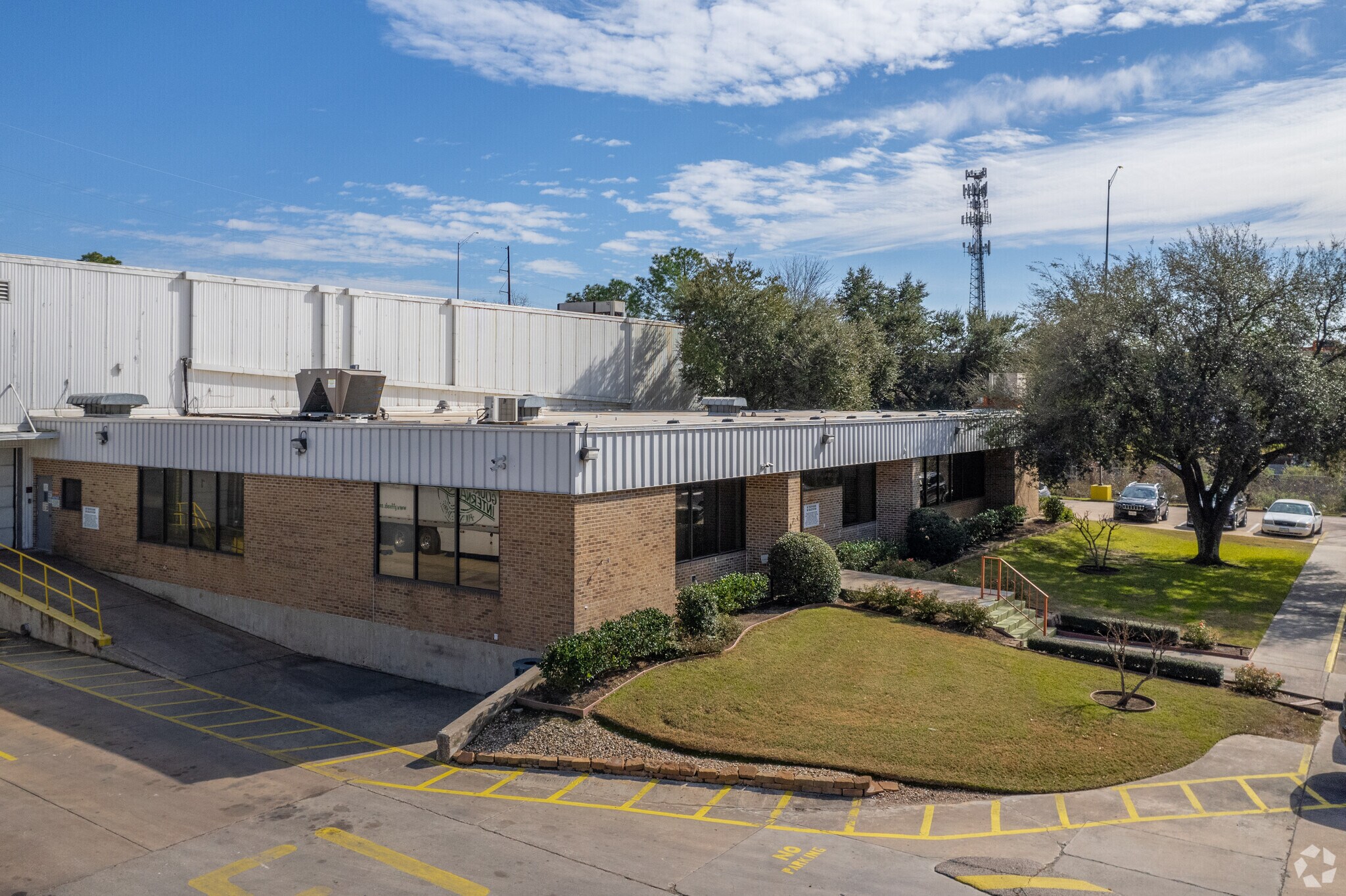 101 S Trade Center Pky, Conroe, TX for sale Building Photo- Image 1 of 1
