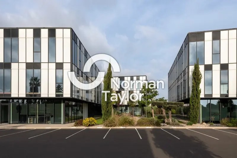 Office in Perpignan for lease Building Photo- Image 1 of 3