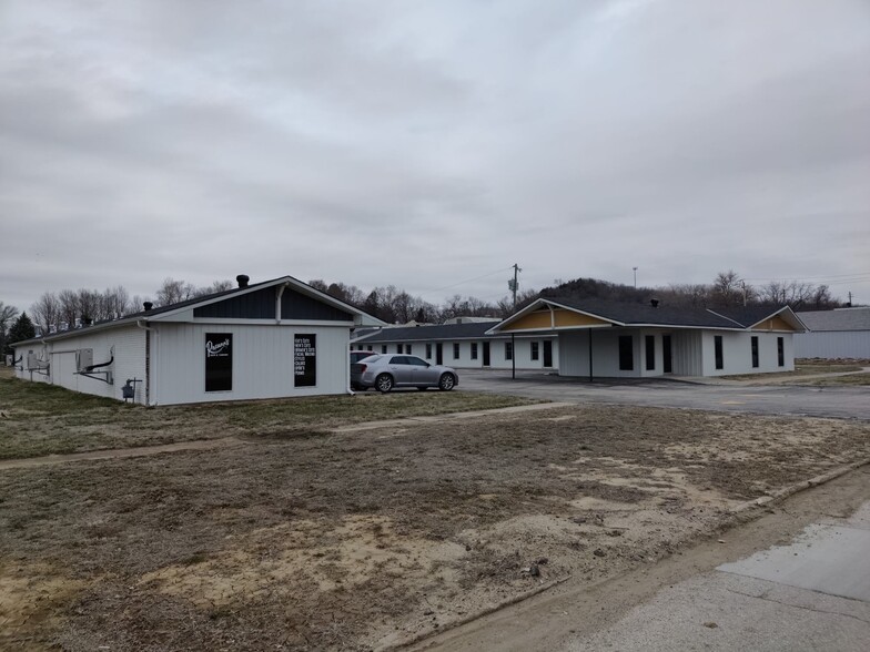 811 Main St, Hamburg, IA for lease - Building Photo - Image 1 of 9