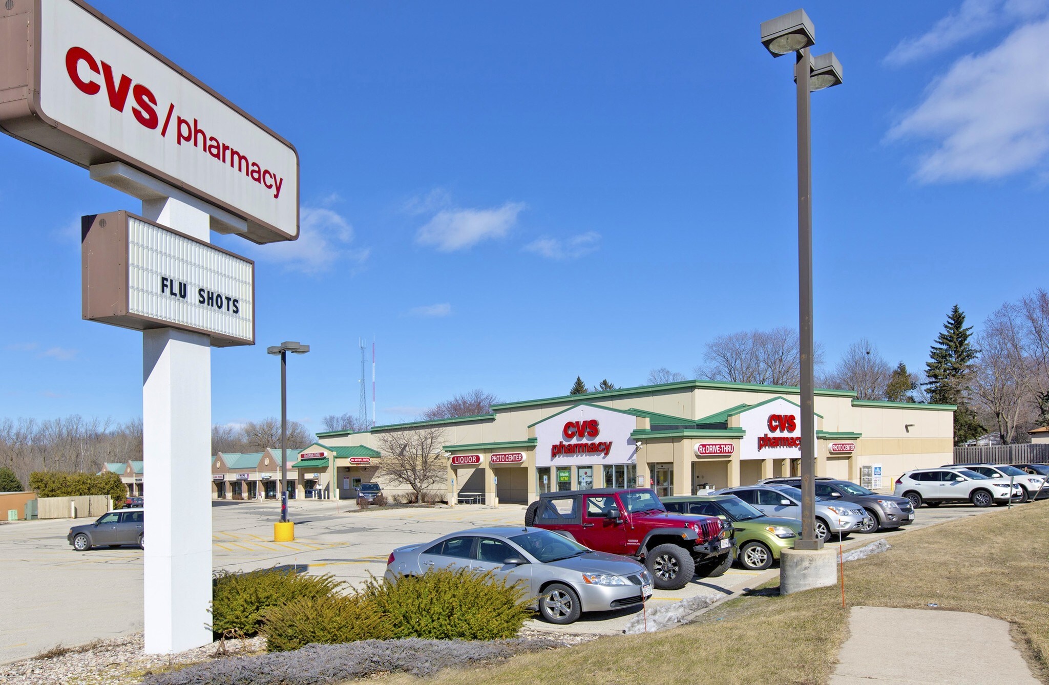 2400 Velp Ave, Howard, WI for sale Primary Photo- Image 1 of 1