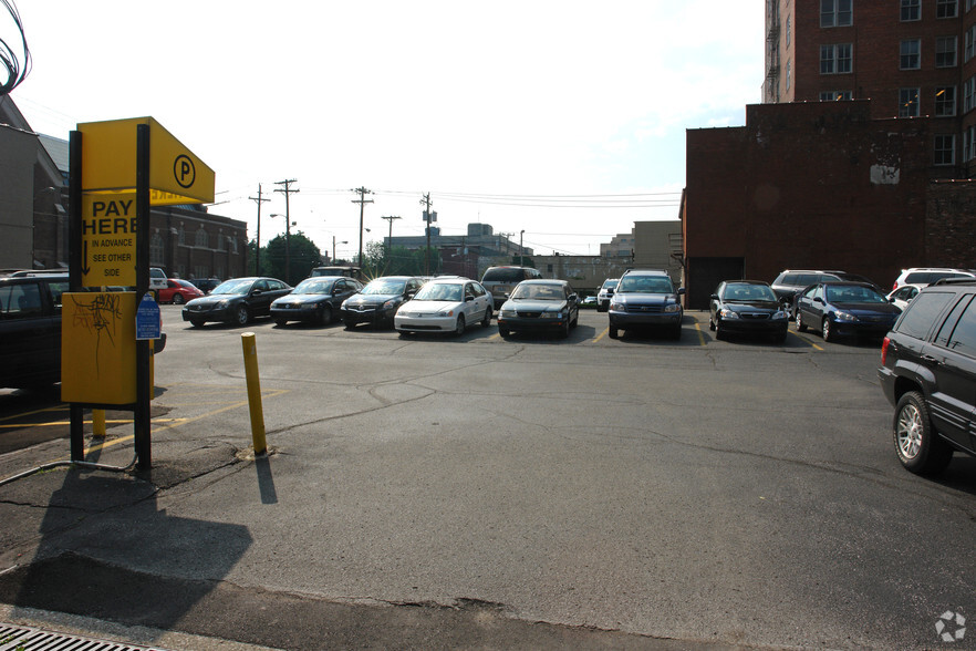 221-239 W Short St, Lexington, KY for sale - Building Photo - Image 1 of 1