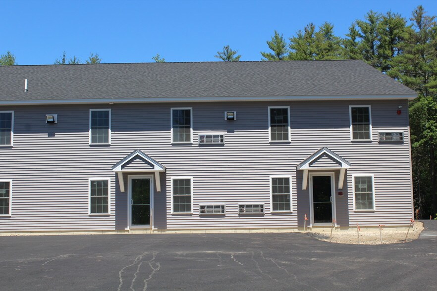 27 Gauthier Dr, Epsom, NH 03234