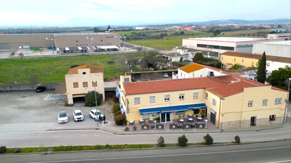 Carrer Espígol, 14, Vilafant, Gerona for sale - Building Photo - Image 1 of 63