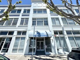 Prestigious Penthouse Office, Ste 401 - Office Space