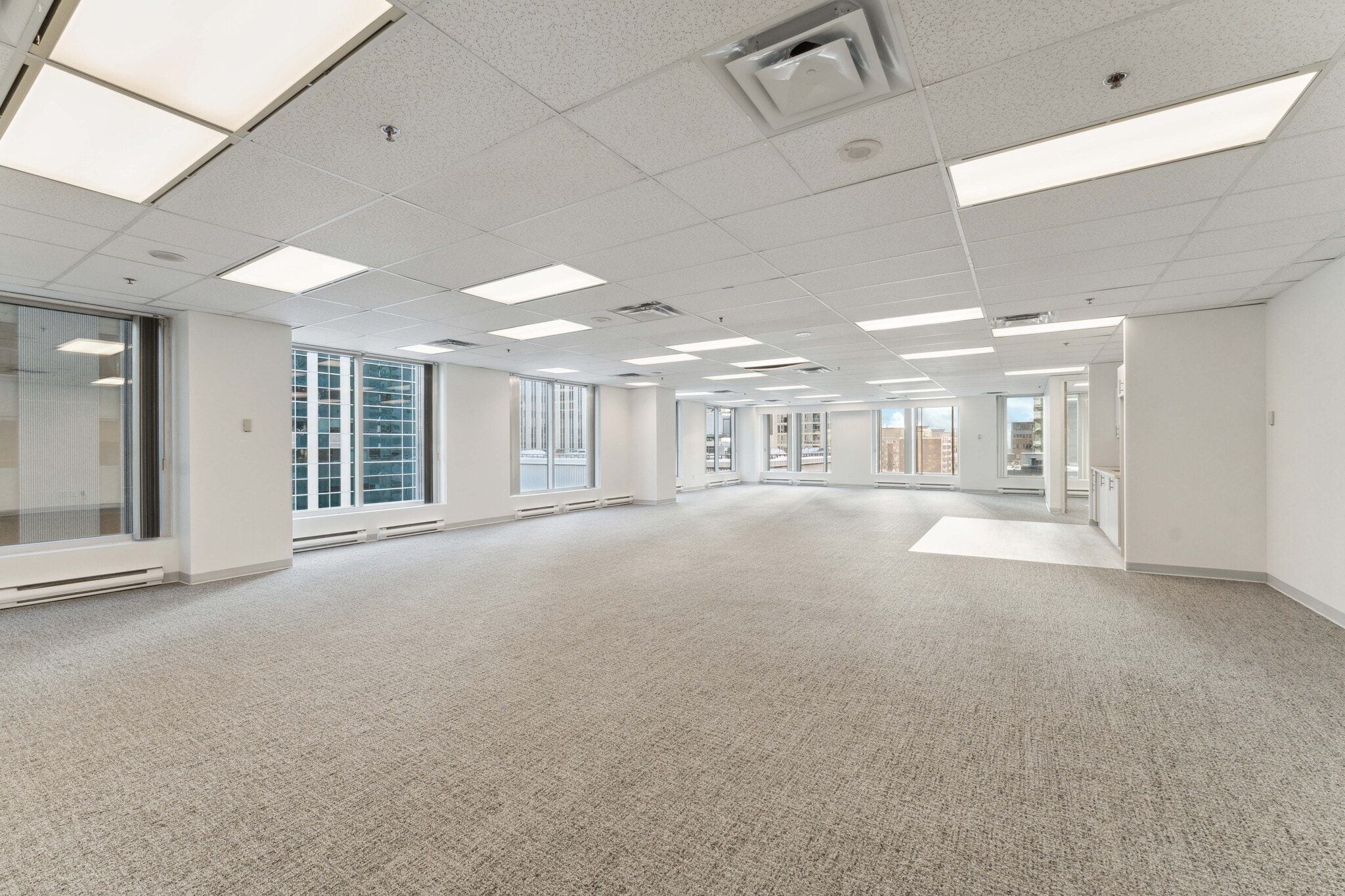 150 Metcalfe St, Ottawa, ON for lease Interior Photo- Image 1 of 17