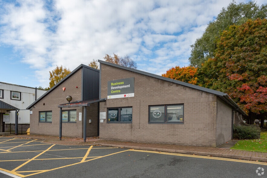 Stafford Park 4, Telford for lease - Building Photo - Image 3 of 4