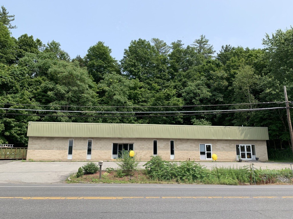 2016 Ulster Ave, Lake Katrine, NY 12449