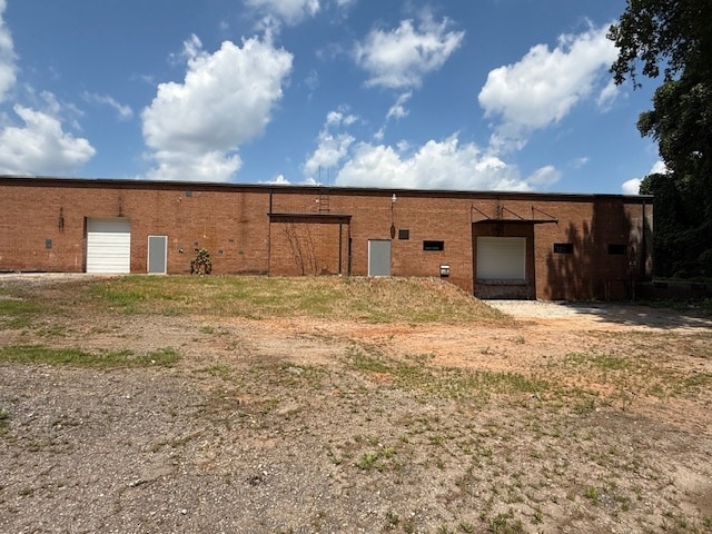 106 Somerset Dr, Conover, NC for lease - Building Photo - Image 3 of 16