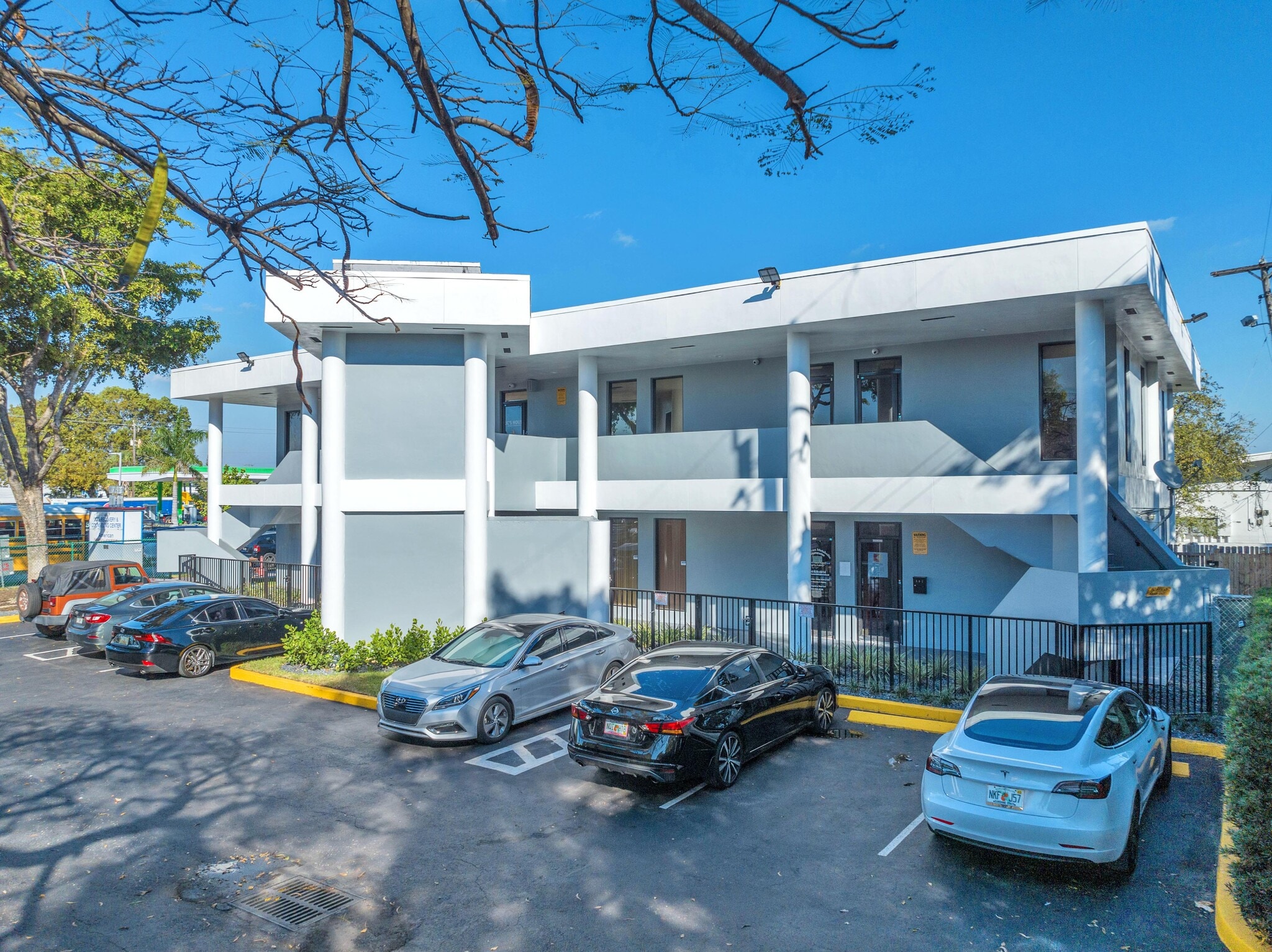 1818 Sheridan St, Hollywood, FL for lease Building Photo- Image 1 of 27