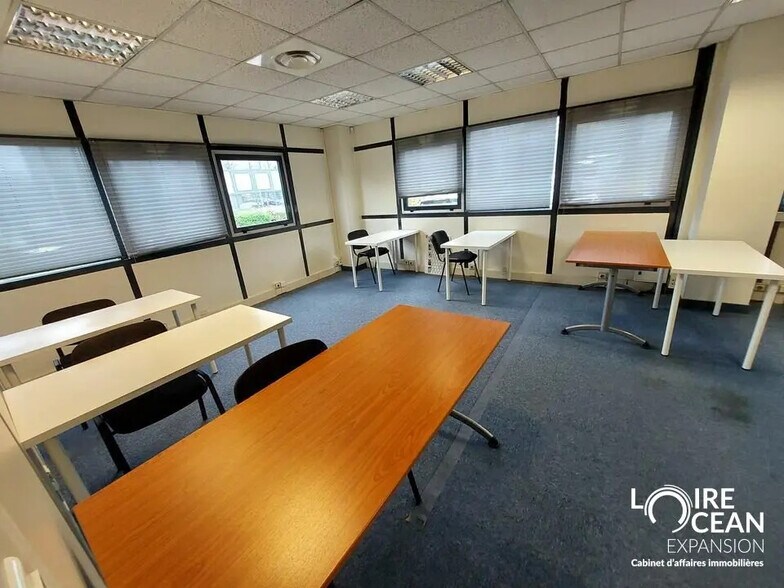 Office in Nantes for sale - Interior Photo - Image 2 of 3
