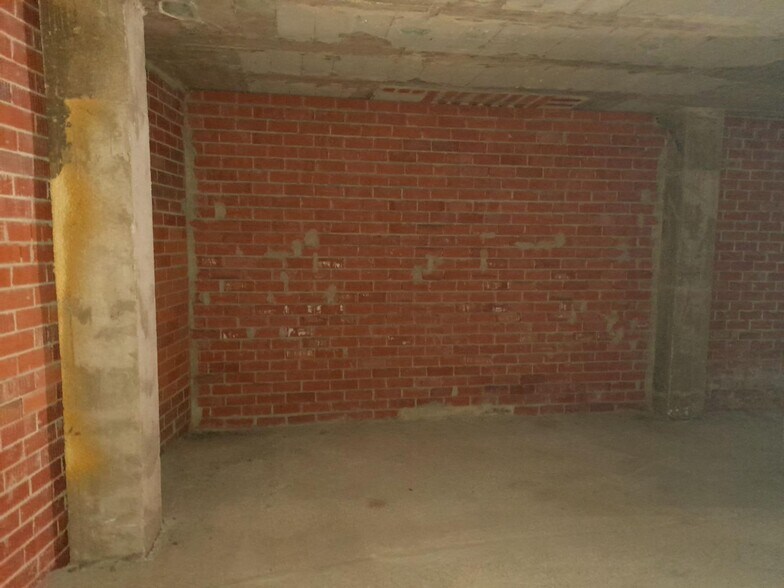 Retail in Alzira for sale - Building Photo - Image 3 of 8