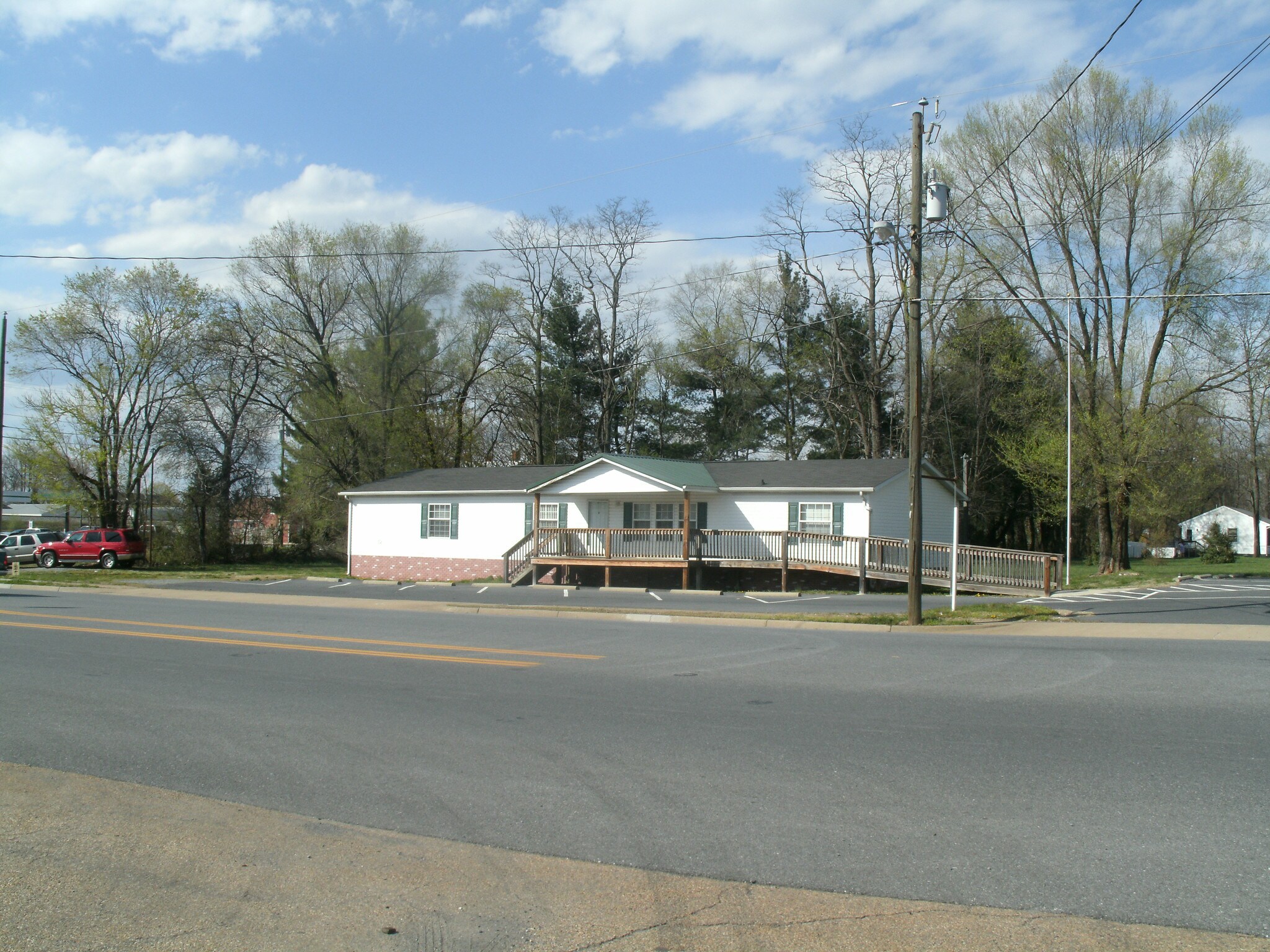 903 E Main St, Waynesboro, VA for sale Primary Photo- Image 1 of 1