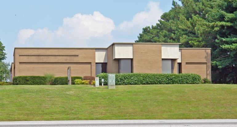 4209 Frontage Rd, Fayetteville, AR for lease - Building Photo - Image 2 of 4