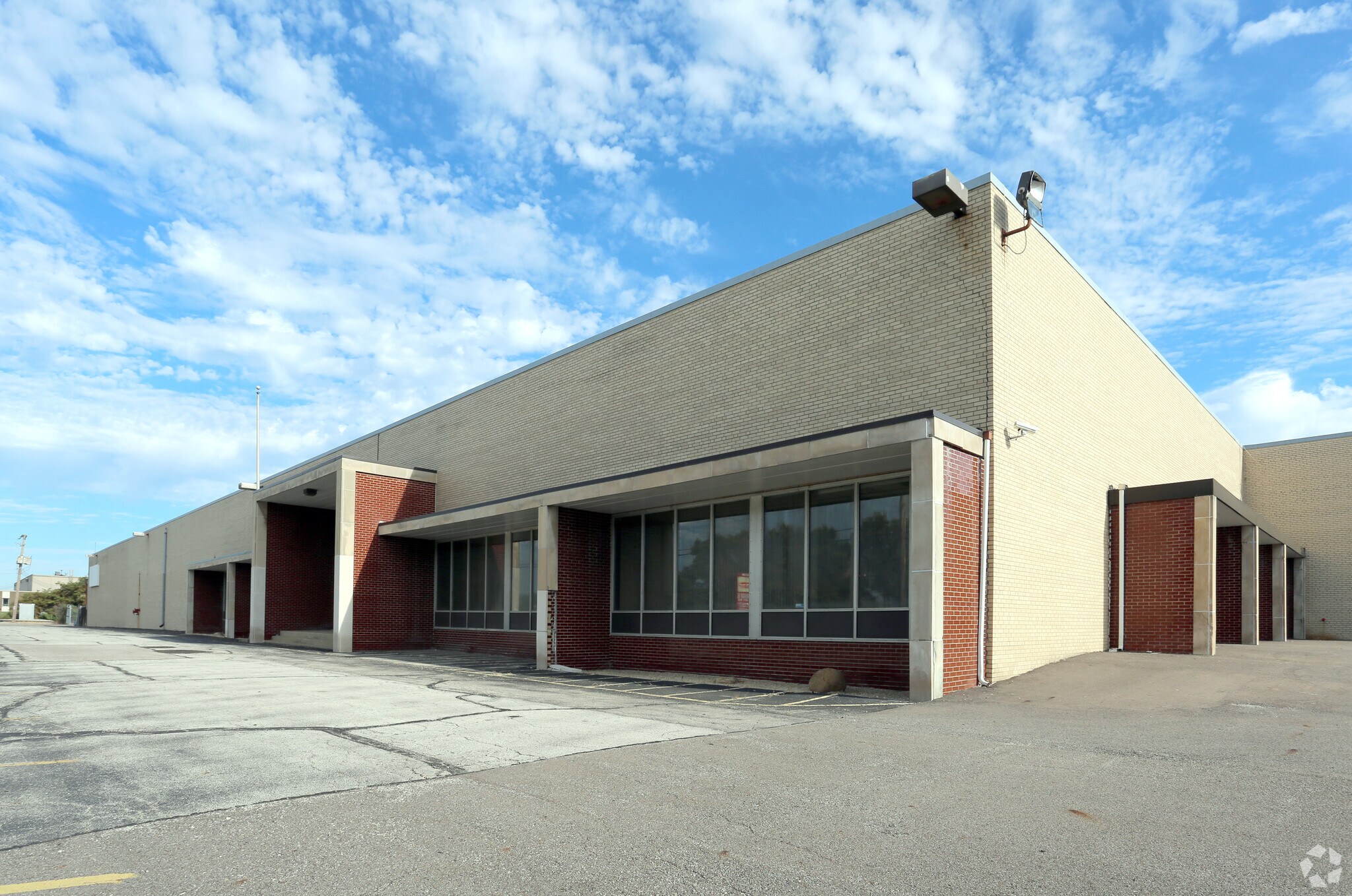 3175 Gilchrist Rd, Mogadore, OH for lease Primary Photo- Image 1 of 9