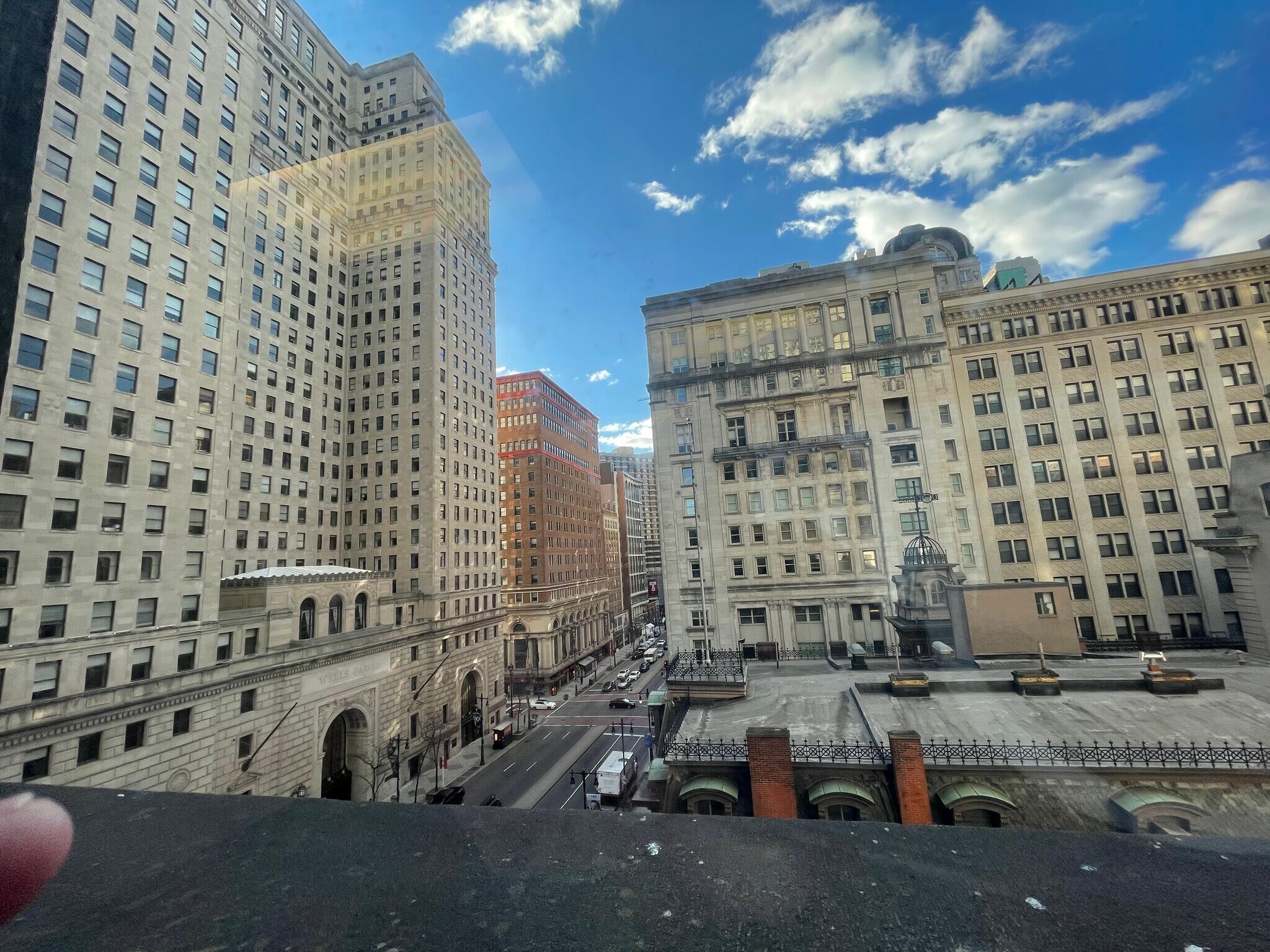 100 S Broad St, Philadelphia, PA 19110 - Land Title Building | LoopNet.com