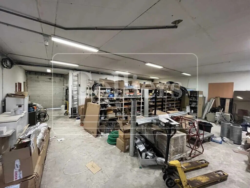 Vente Bureaux 260 m² - Photo 1