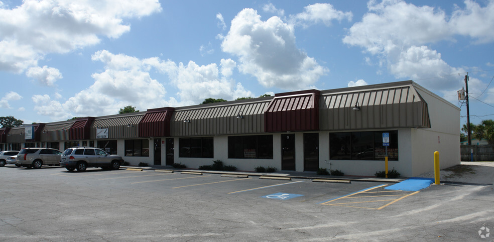 2411 S McCall Rd, Englewood, FL for lease - Primary Photo - Image 1 of 7