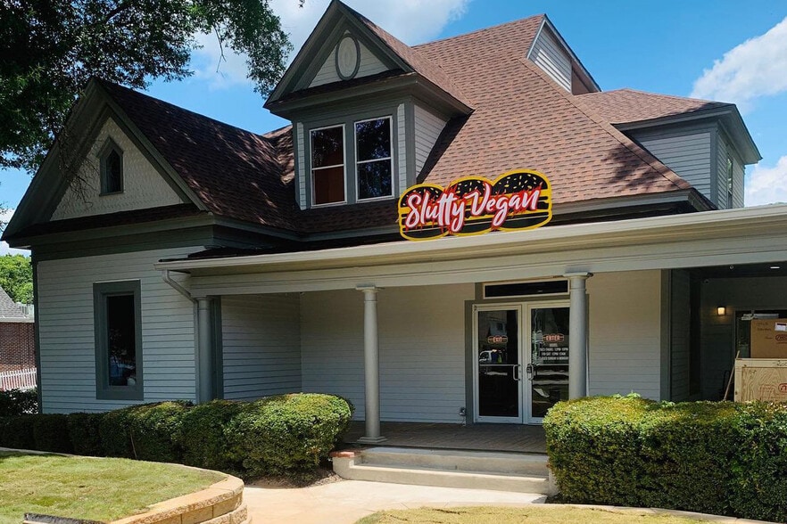 164 N McDonough St, Jonesboro, GA for sale - Building Photo - Image 2 of 2