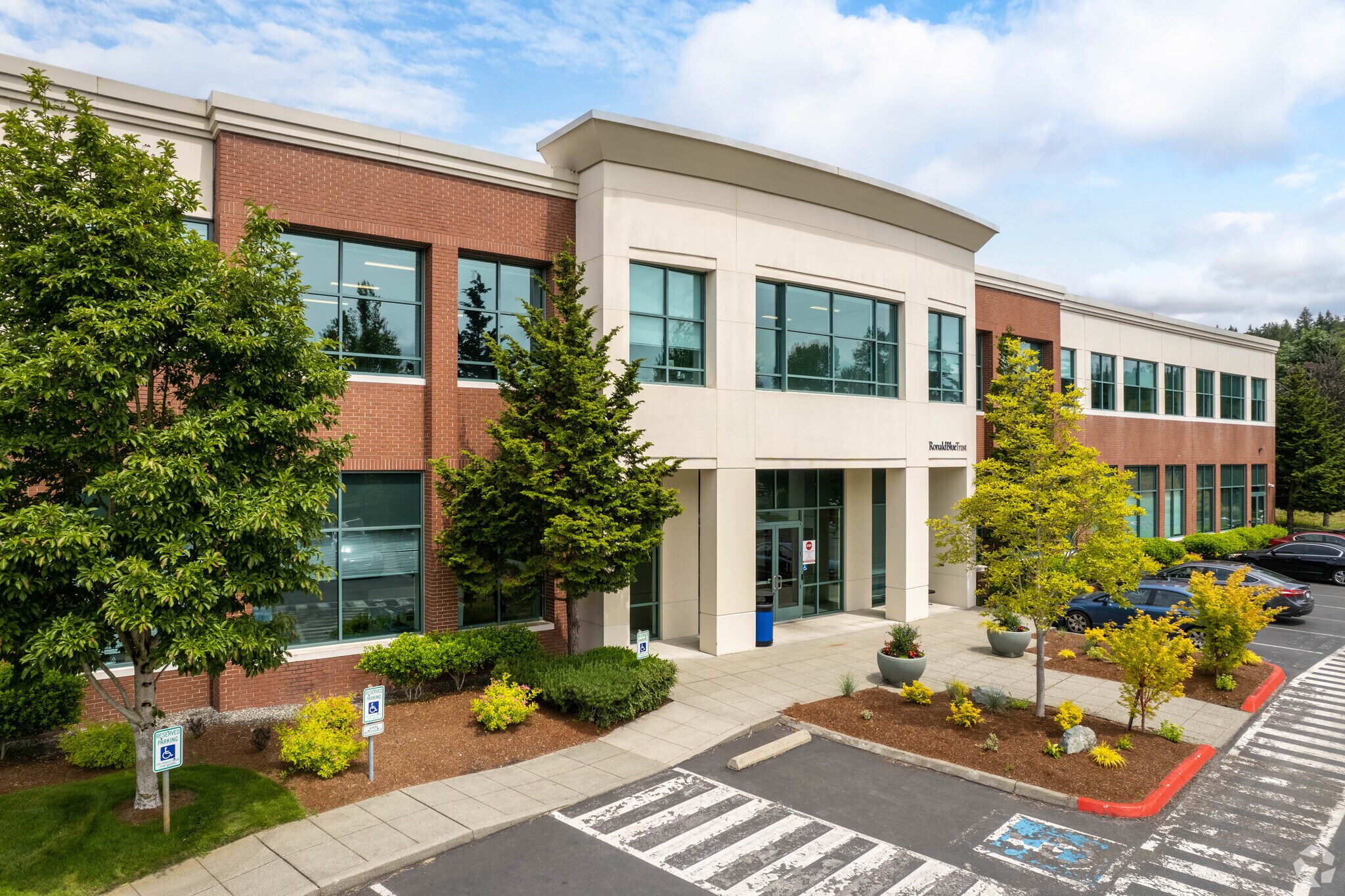 19820 North Creek Pky, Bothell, WA for sale Primary Photo- Image 1 of 1