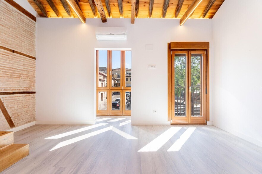 Multifamily in Toledo, Toledo for sale - Interior Photo - Image 3 of 31