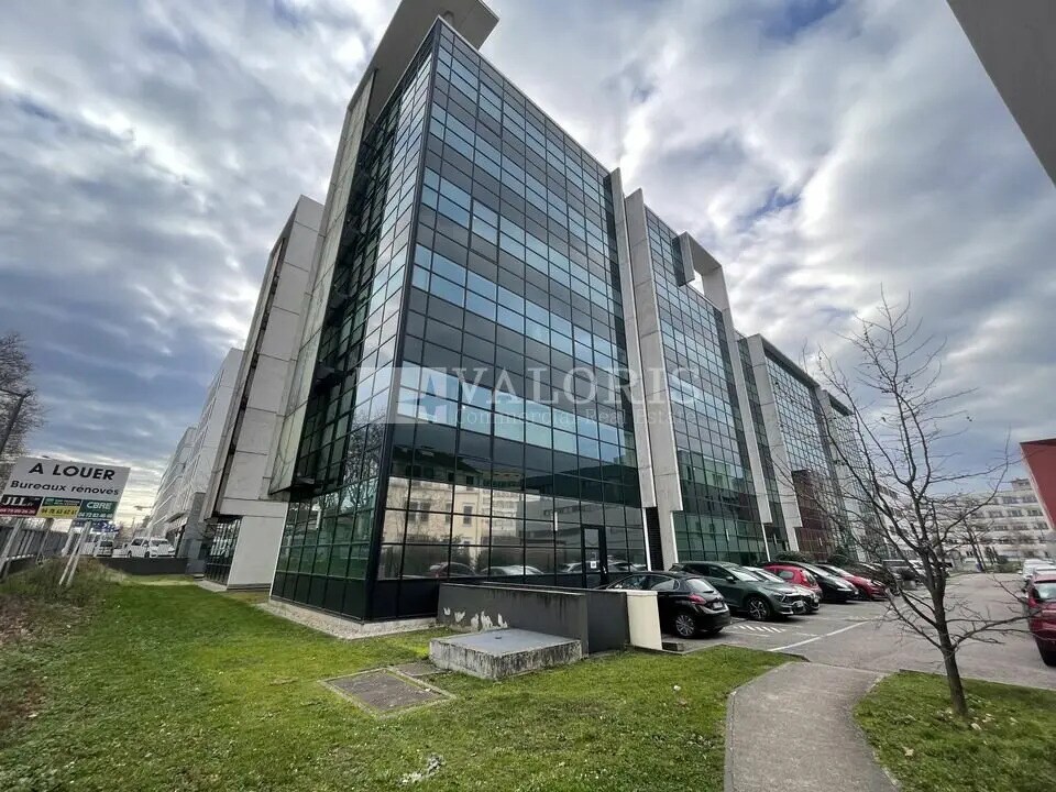 Office in Lyon for lease Building Photo- Image 1 of 12