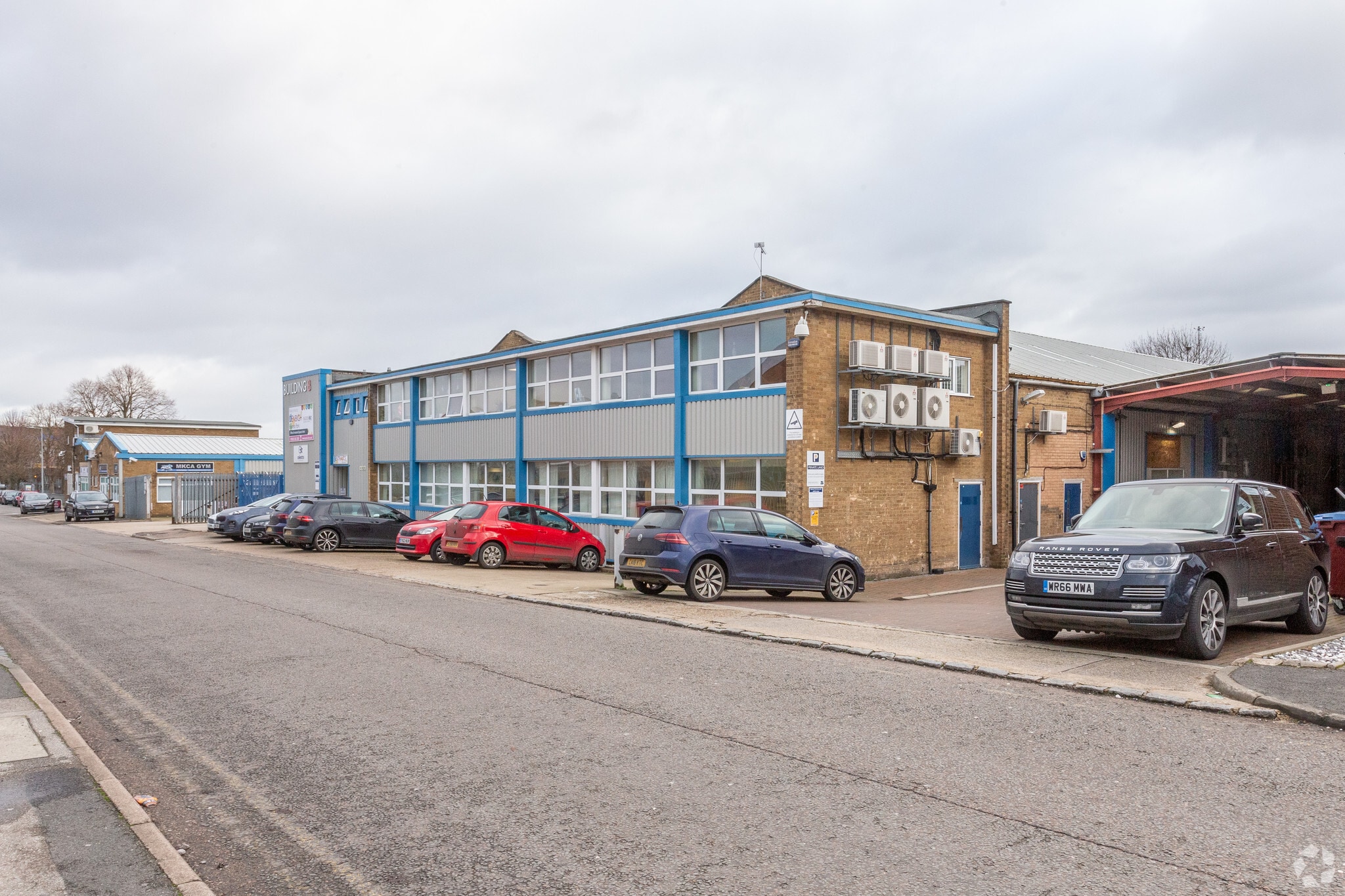 23 First Ave, Milton Keynes for sale Building Photo- Image 1 of 1